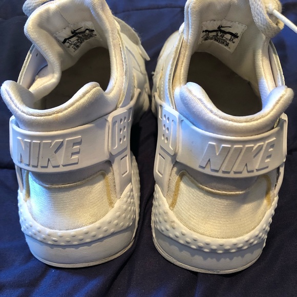 *SOLD*Nike Huaraches White. Women’s Size9 (7youth) - Picture 3 of 6